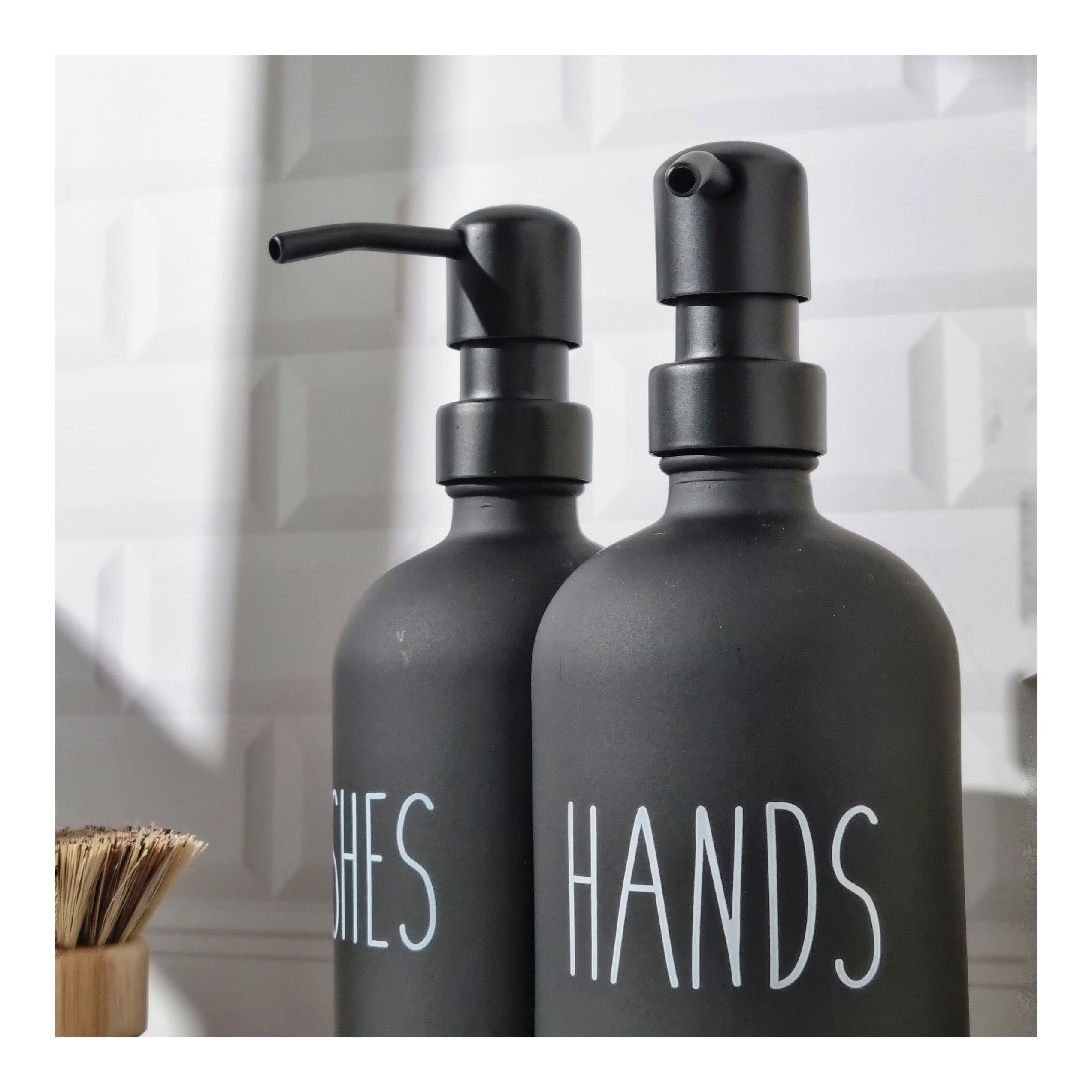 Hands & Dishes Pump bottles with bamboo tray (4)