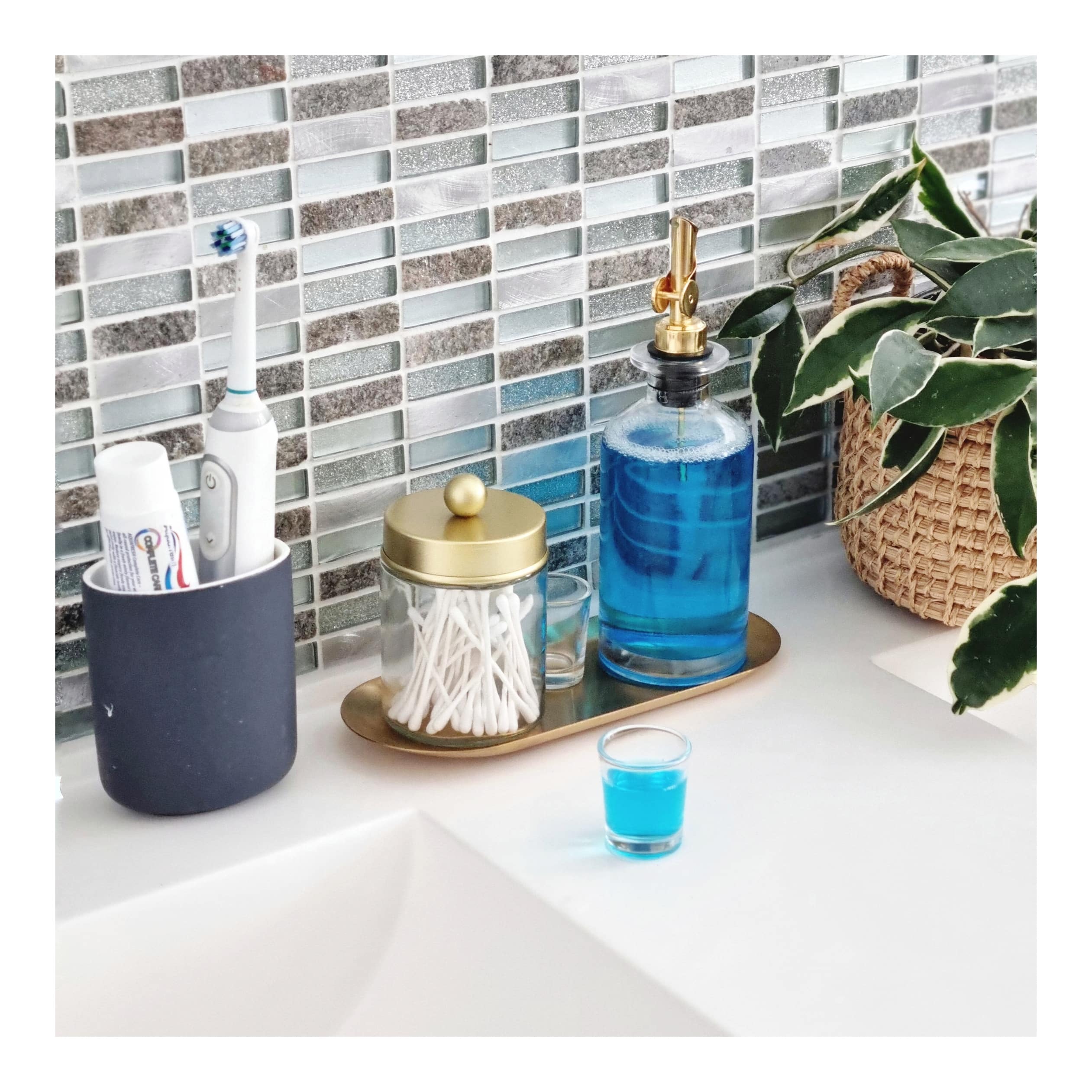 Mouthwash dispenser & bathroom set (2)