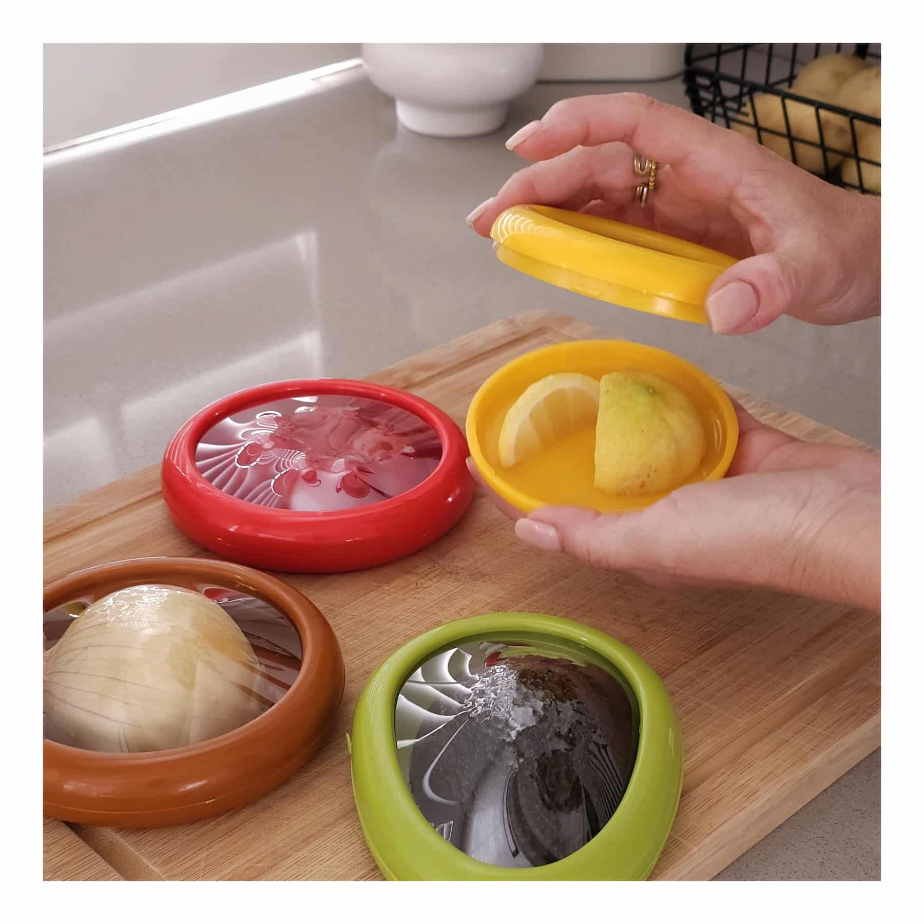 Pack of 4 vegetable savers