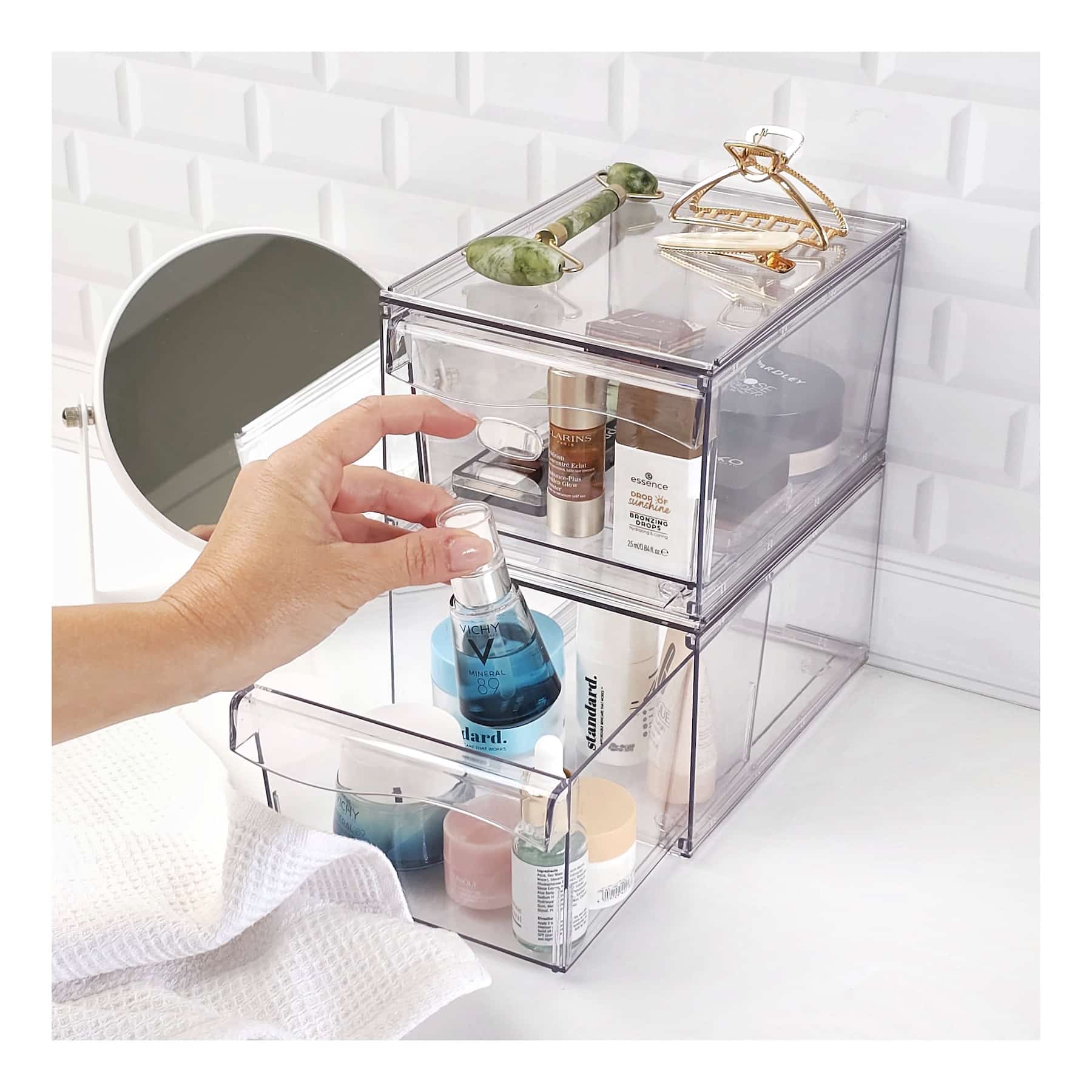 Set of 2 clear storage drawers (1)